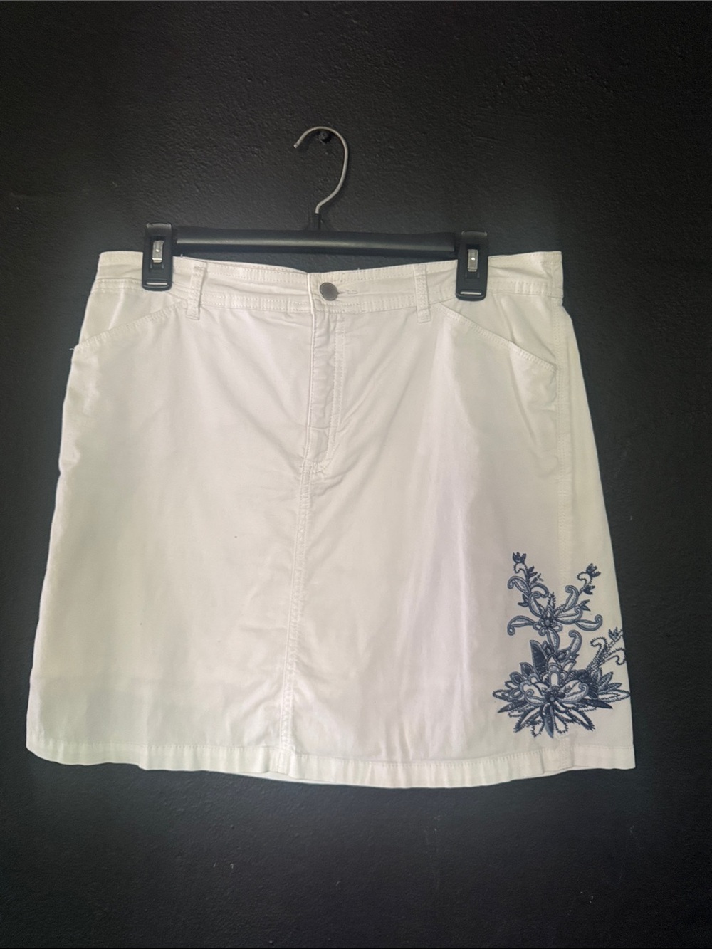 croft & barrow White Mini Skirt with Navy Embroidery